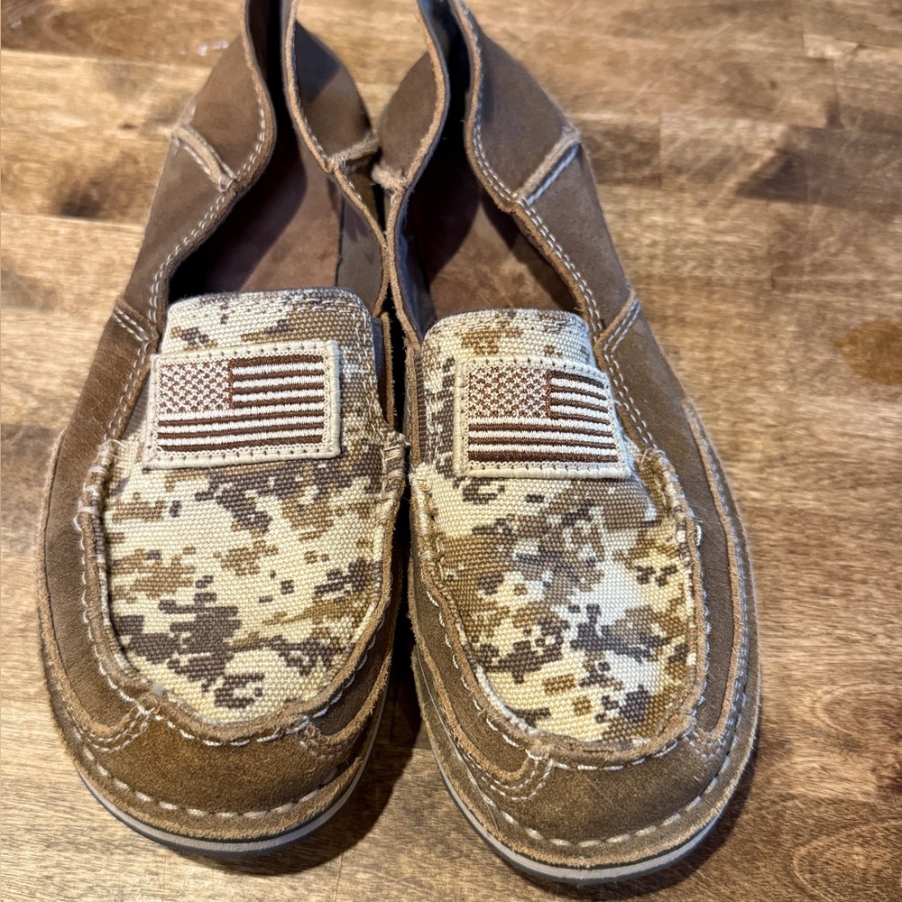 Women 6.5B Ariat Cruiser Patriot Slip On Leather Digital Camo USA America Flag - Picture 8 of 9